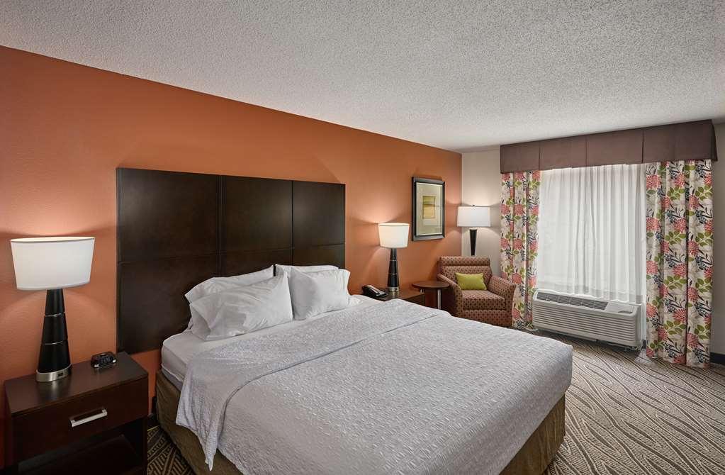 Hampton Inn Evansville Airport Pokój zdjęcie